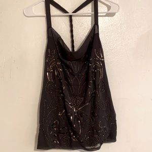 Flowy beaded tank
